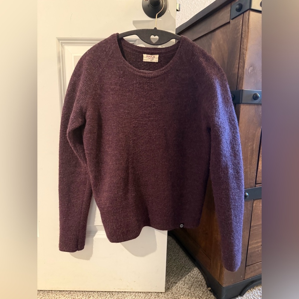 PAKA Women’s Mountain Crew XS Eggplant Worn Once